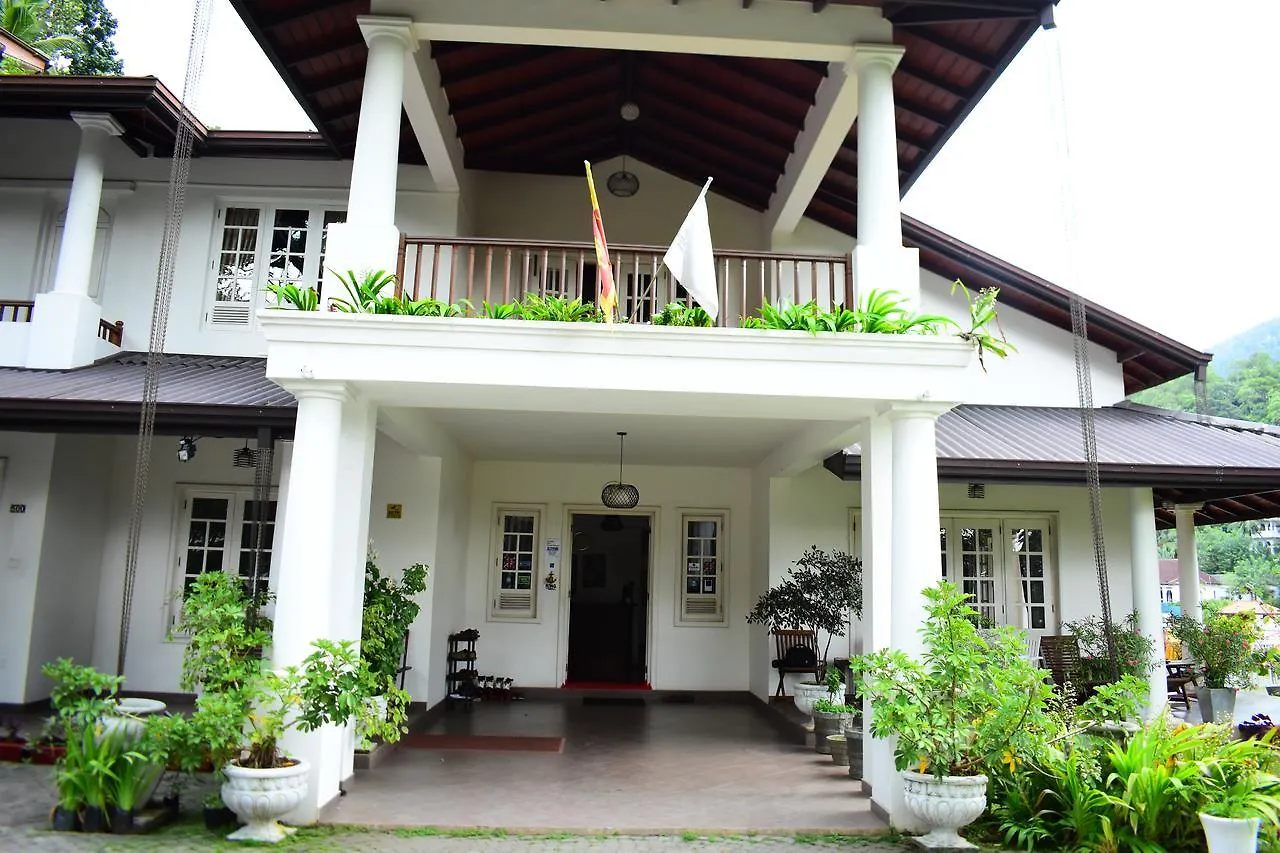 Notting Hill Country House Tennekumbura 3*,