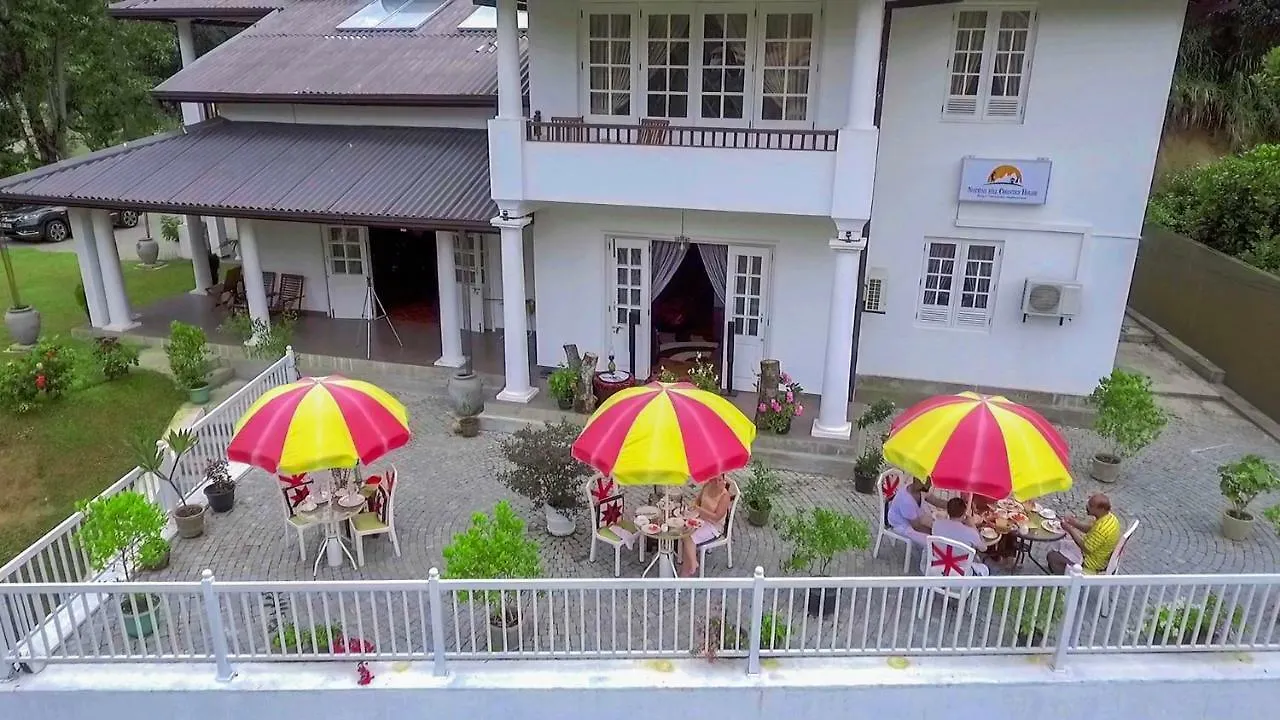 Notting Hill Country House Tennekumbura Bed & Breakfast